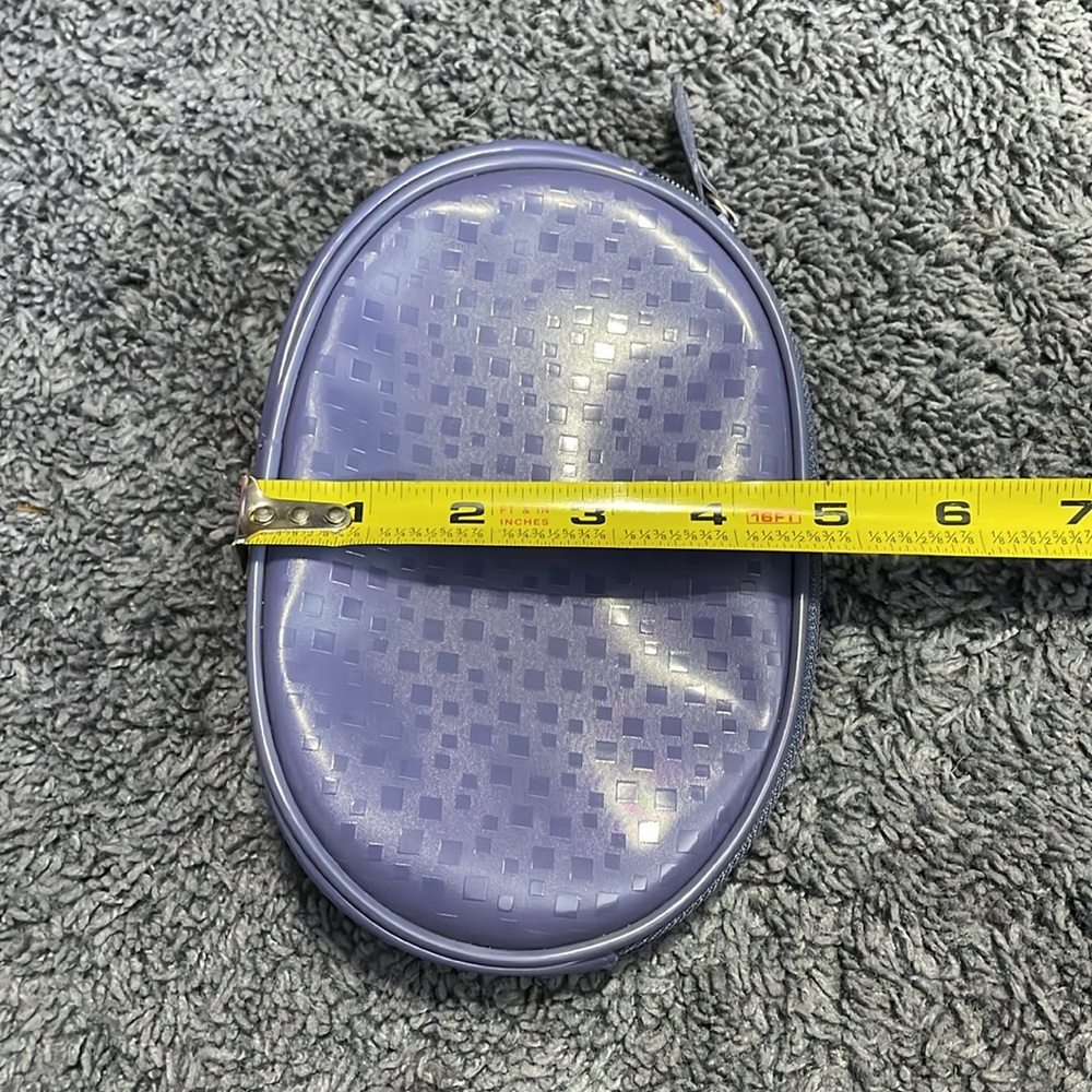 NWOT plastic oval pouch with squares design on front - Picture 4 of 4
